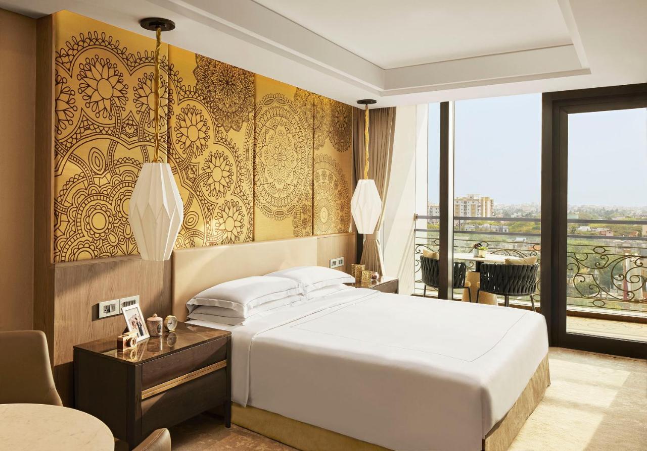 Hotel Taj Wellington Mews Chennai Extérieur photo
